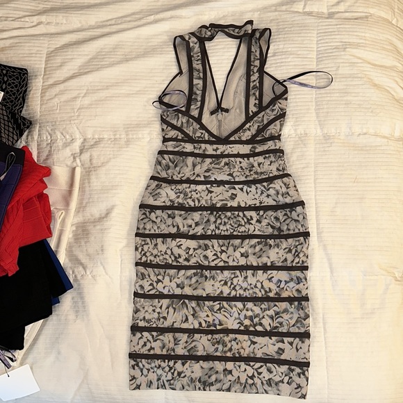 Herve Leger Zara Floral Bandage dress 👗 size Medium ❤️ HL - Picture 10 of 14